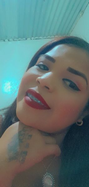 Soy una chica muy exclusiva recién me encuentro en esta página 
Fotos muy reales soy la misma de las fotos 
Soy decomplicada sin apuros 
Sin nada te complasco en todo lo q decees 
Cariño te dejo recorrer mi cuerpo sin apuros 
Ni nada 