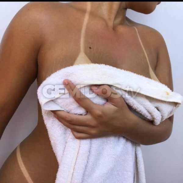 Olá, amores. Tenho 50 anos de muita experiência no sexo, sou carinhosa, cheirosa, bem namoradinha e sem frescura. Vem passar bons momentos comigo! Beijos.Horário de atendimento: Das 10:00 às 19:00 horasCachê: R$ 200,00.