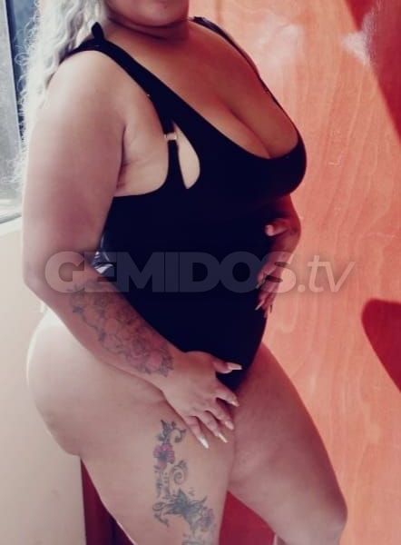 Soy morena acuerpada con pompis grande de altura 1.70

