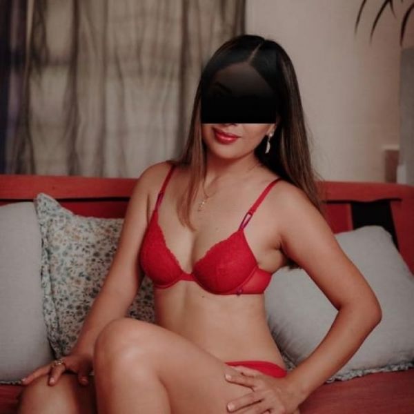 Ofrezco un servicio profesional, discreto y cálido. Personalidad dulce y amable, dispuesta a crear experiencias memorables, permíteme ser tu compañía. Por favor no llamadas/mensajes después de las 12:00 am Caballeros después de 40 años (preferentemente)